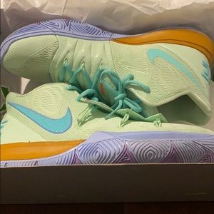 Kyrie squidwards size 10 men